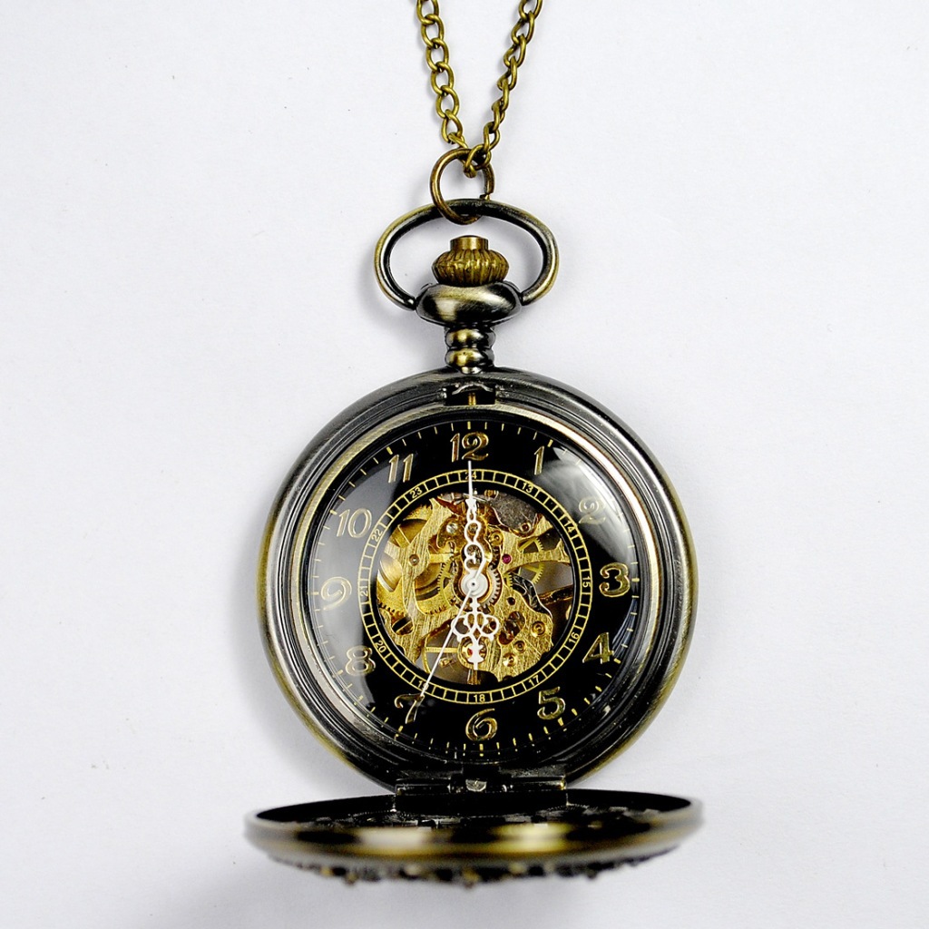 新款潮流8朵金花復(fù)古機(jī)械懷表 精致工藝，引領(lǐng)復(fù)古時(shí)尚